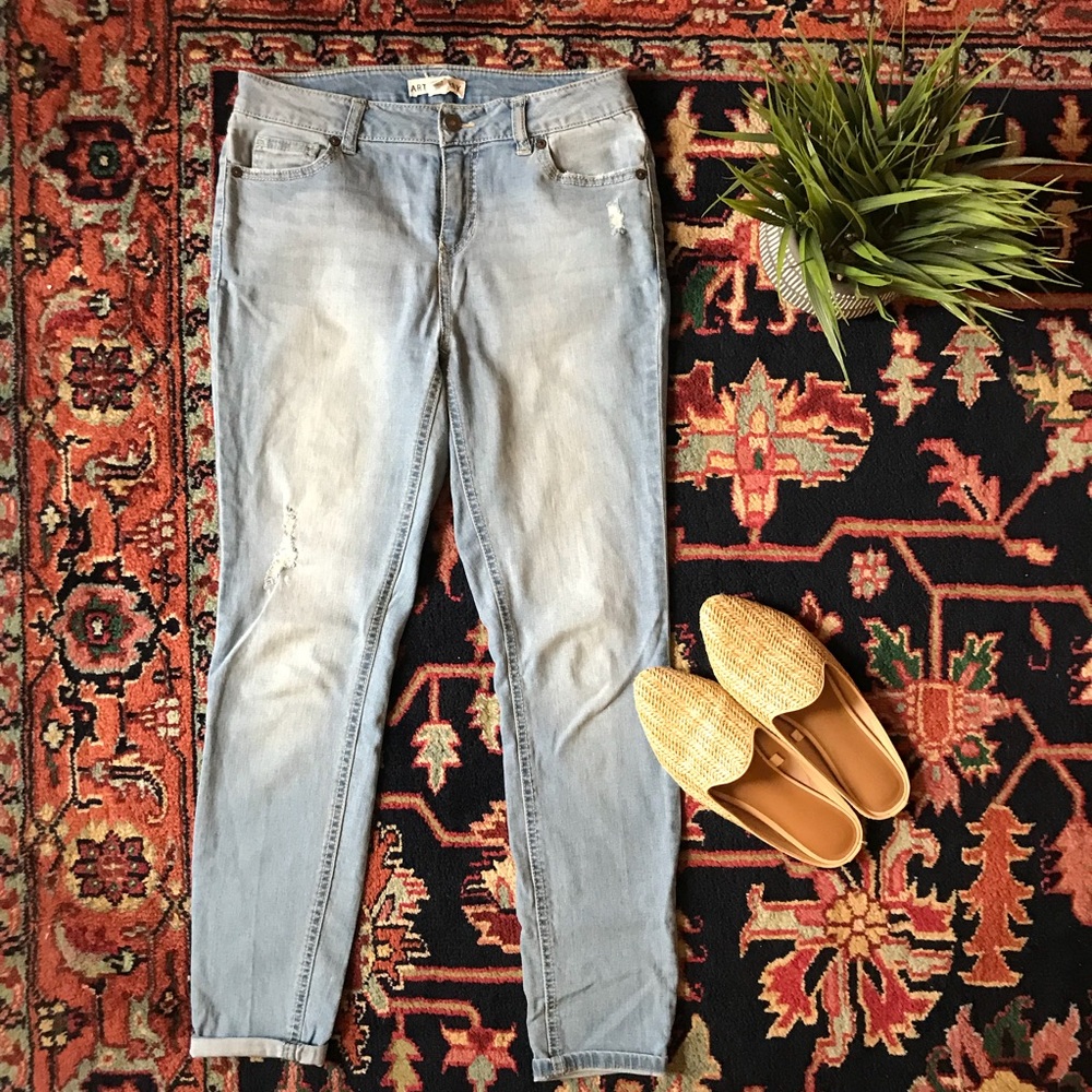 Artisan NY distressed high waist jeans